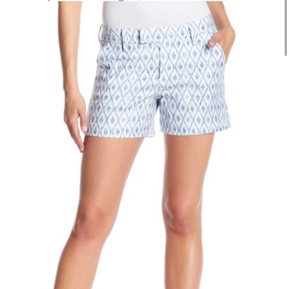 Level 99 Ikat Diamond Print Shorts Blue White Size 27 Flat Front